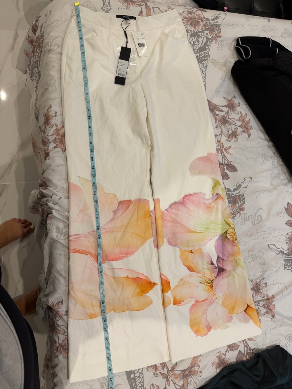 TOCCIN Gaia Flare Pants – NWT – Size 4 - Picture 8 of 10